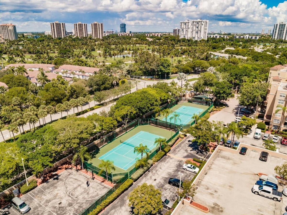 Uhost Ai - 3B Gem W Golf & Intracoastal Views Miami Esterno foto