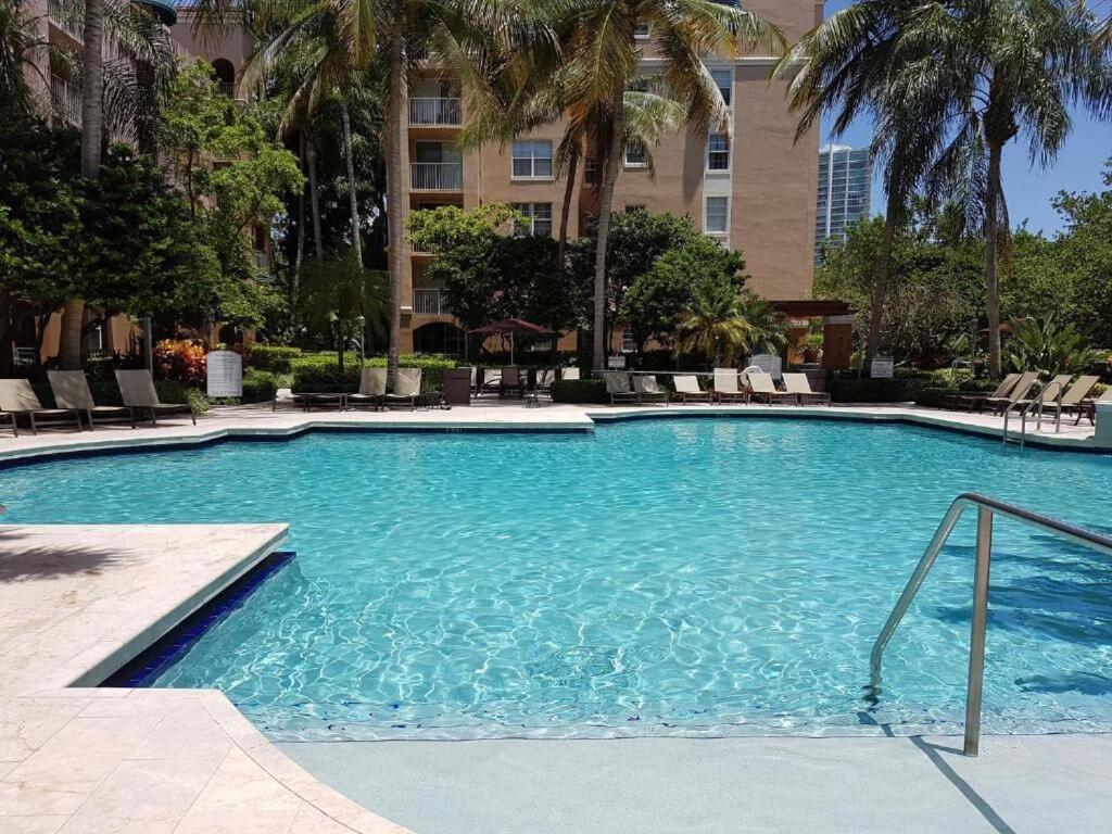 Uhost Ai - 3B Gem W Golf & Intracoastal Views Miami Esterno foto